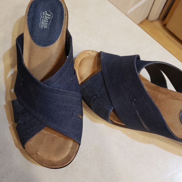 G.H. Bass & Co denim sandals - Picture 2 of 3